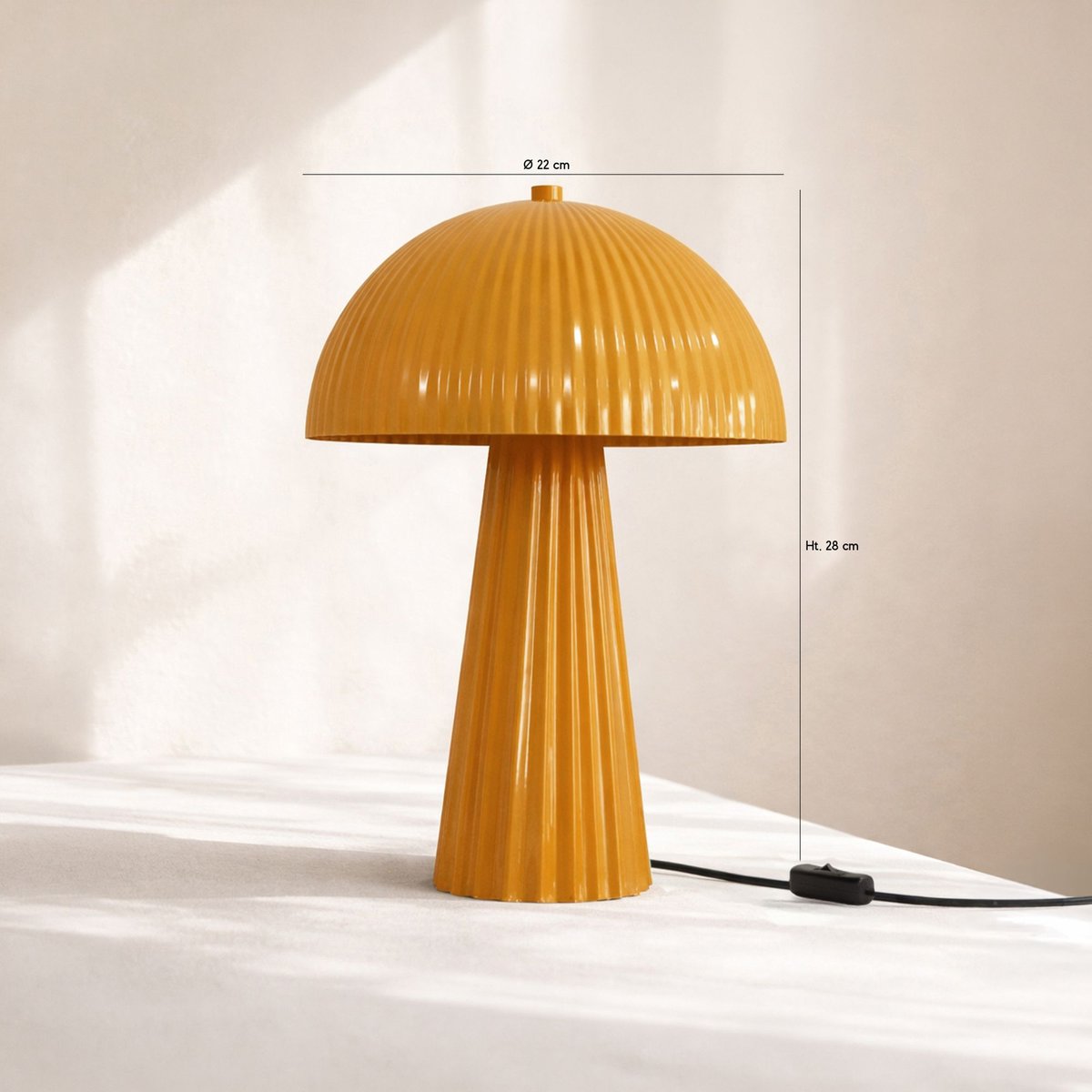 Lampe à poser en métal strié H36 cm, THALIA safran, NOW'S HOME