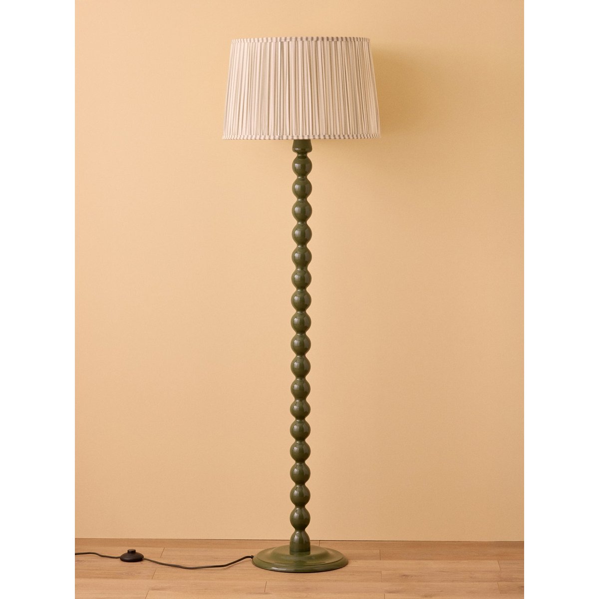 Pied de lampe en bois BERTILLE - Grand Modèle vert lichen, CYRILLUS