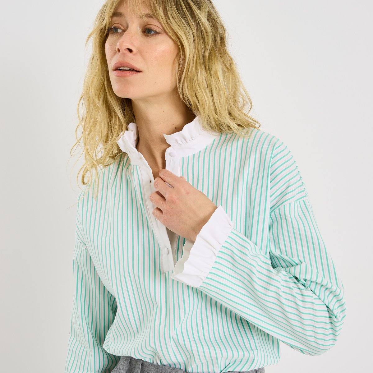 Blouse rayée à col montant volanté vert, GRAIN DE MALICE