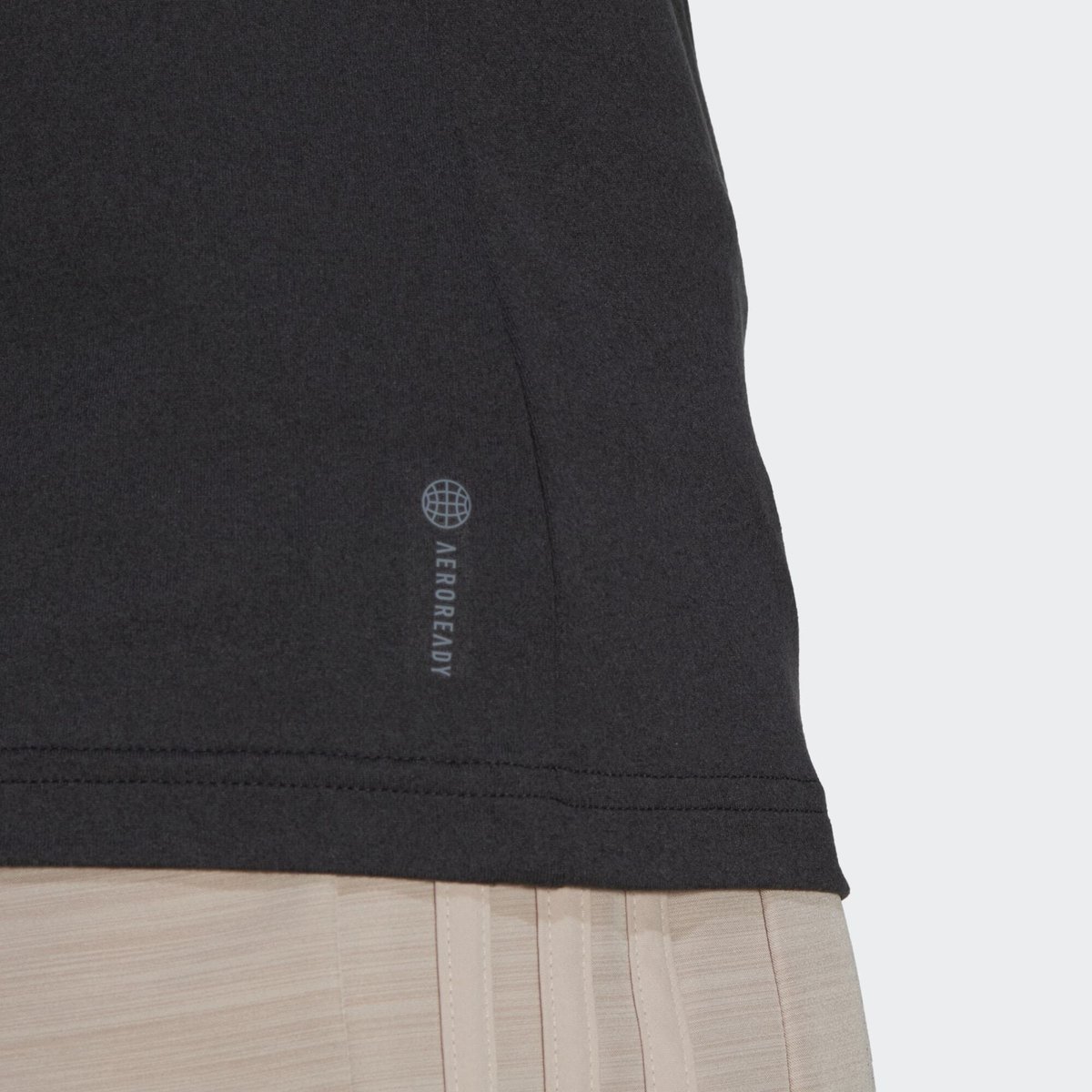 T-Shirt Col En V Logo Minimaliste Aeroready Train Essentials black, adidas Performance
