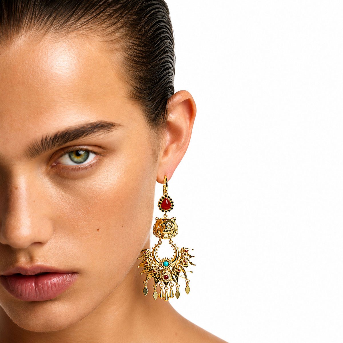 Boucles d'oreilles pendantes dormeuses tête de tigre JEANNIE doré, HIPANEMA