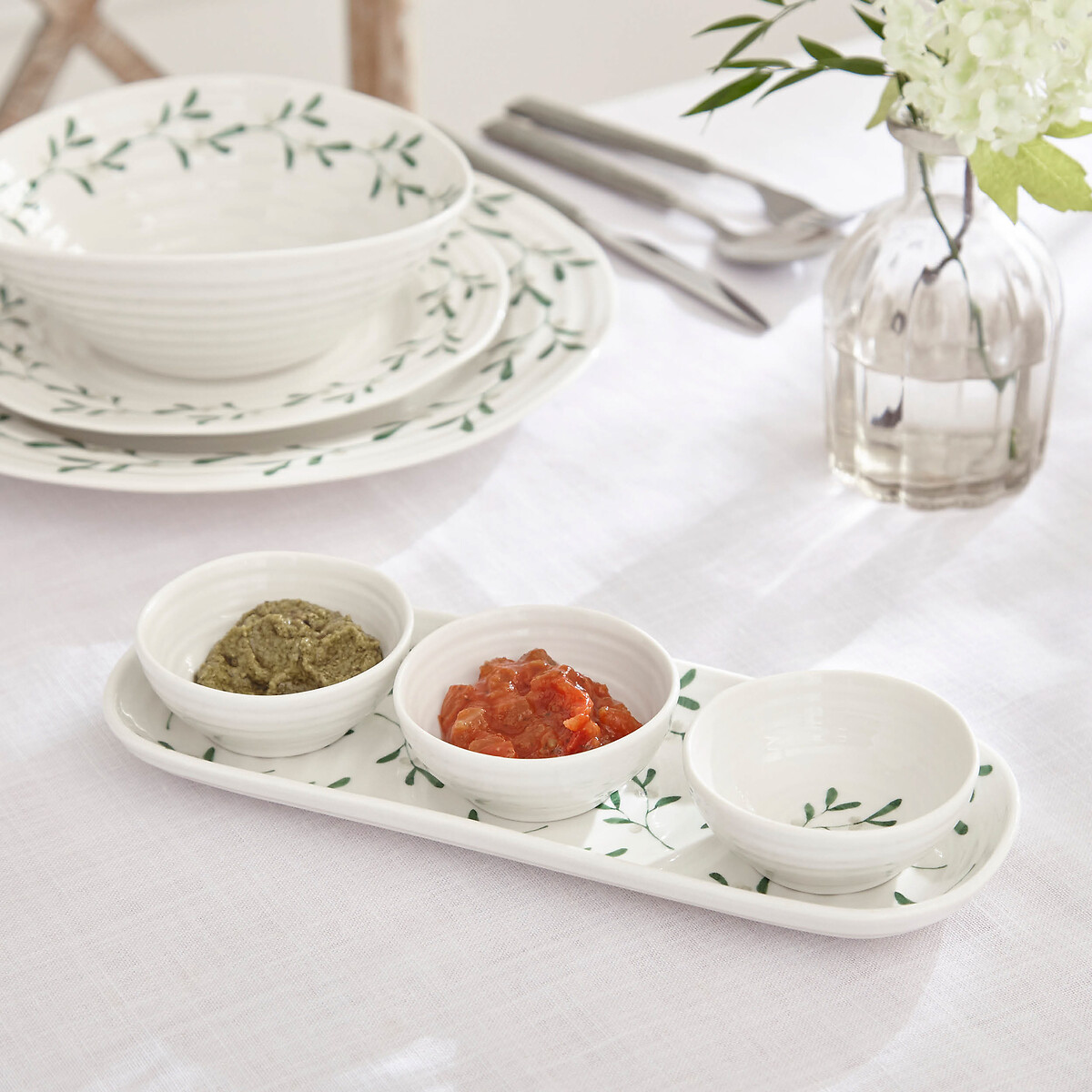 Set of 3 Mistletoe Dip Bowls & Tray white, SOPHIE CONRAN FOR PORTMEIRION