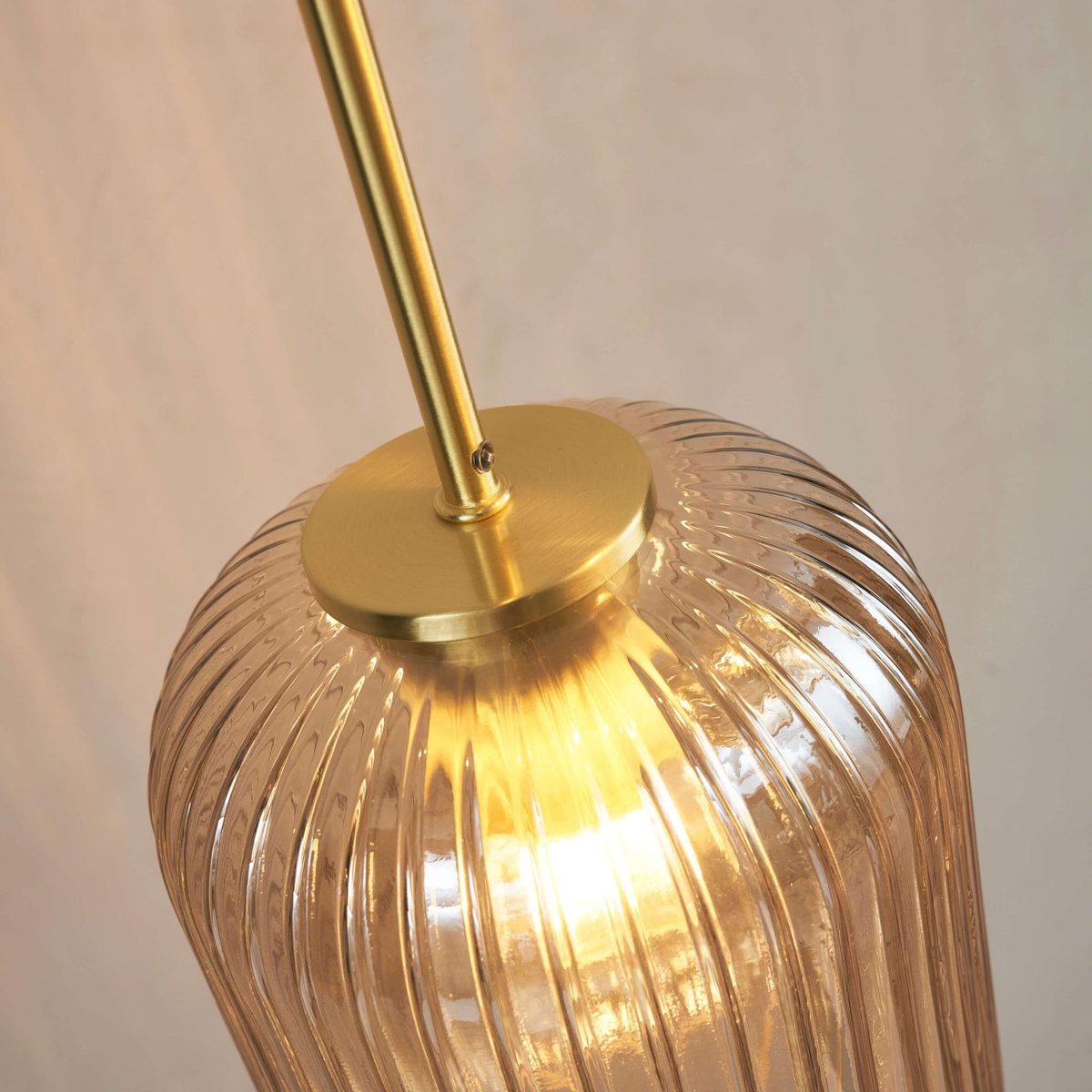 Suspension en verre texturé - ROSALIA ambré et doré, KOSILUM
