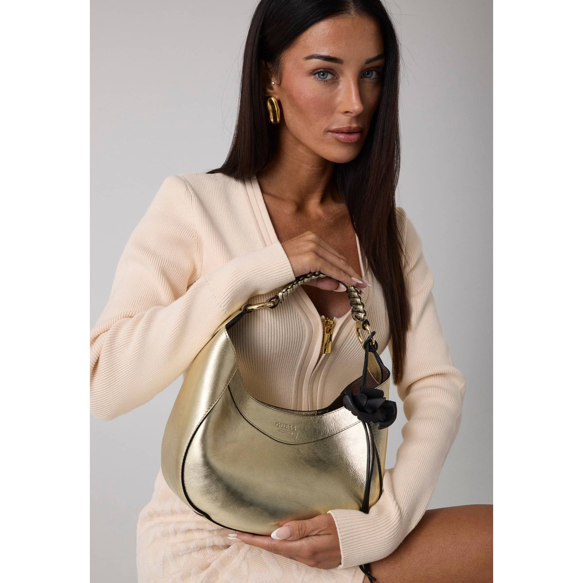 Sac Hobo En Cuir Véritable Nina or, GUESS