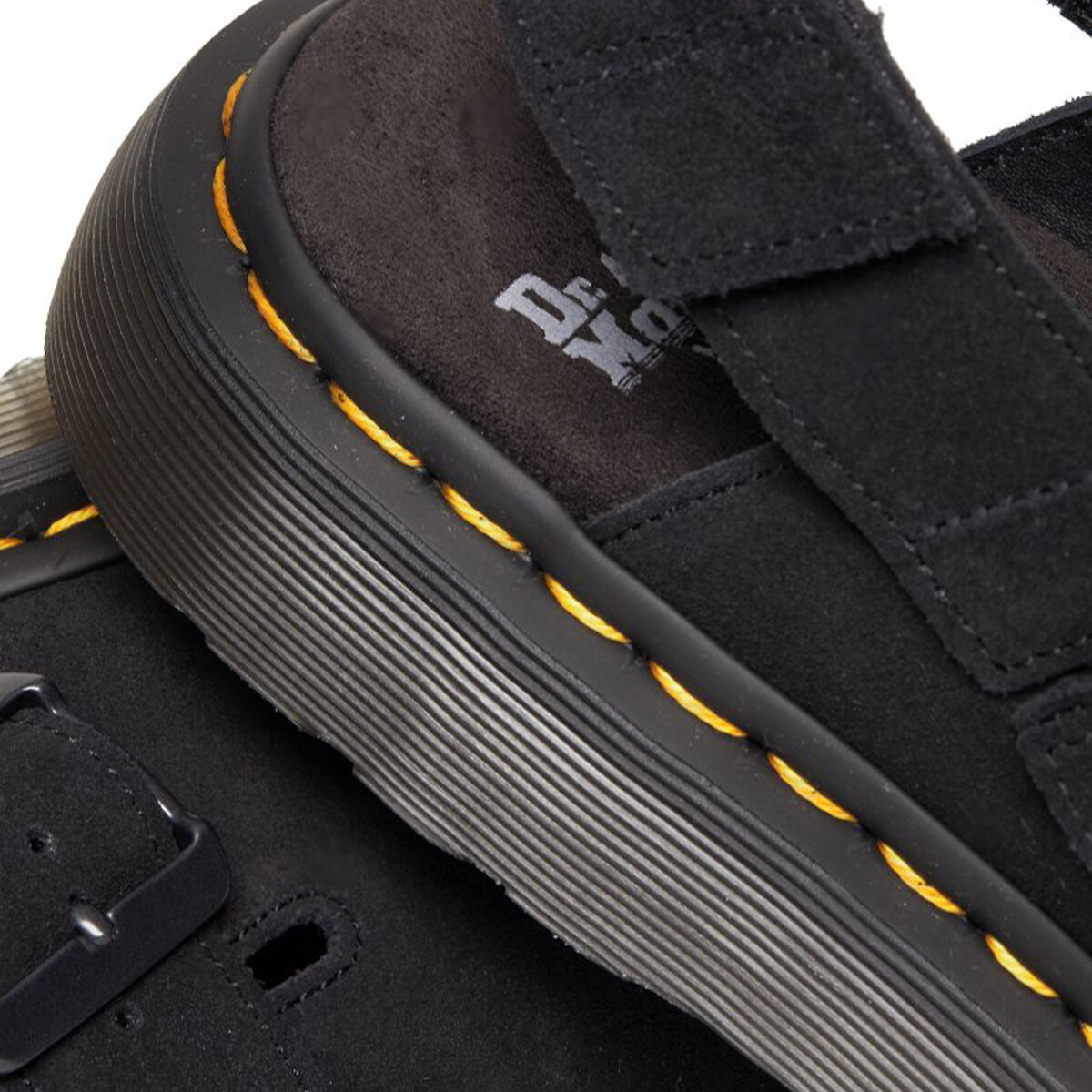 Gesloten muiltjes Jorge II in suèdeleer zwart, DR. MARTENS