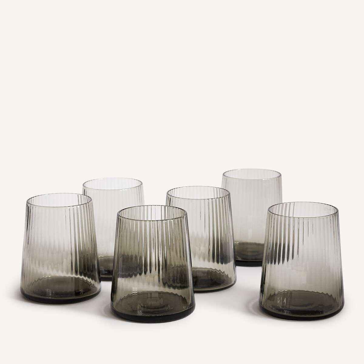 Lote de 6 vasos estriados, Strivi gris ahumado, AM.PM