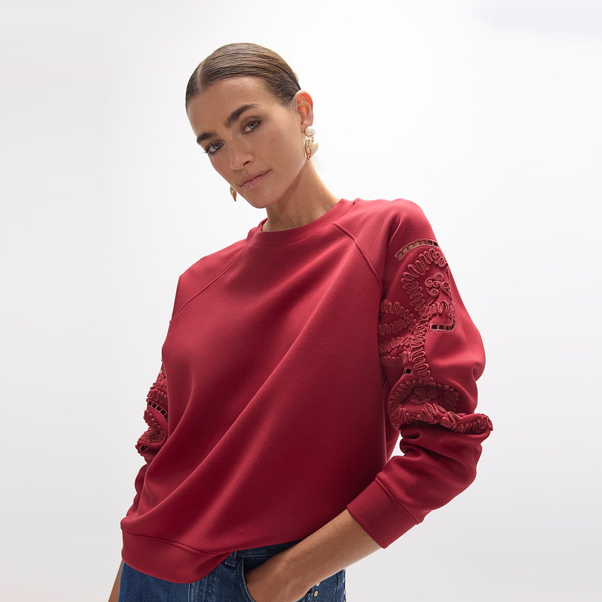 Sweat manches raglan broderie fleurie rouge, LOLA CASADEMUNT