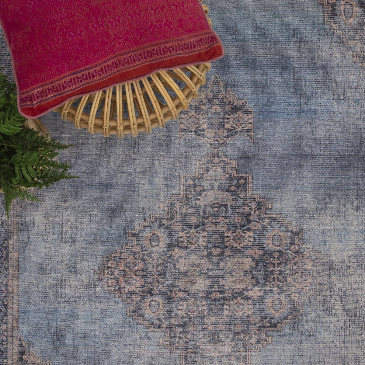 Tapis salon et chambre style orient DANA bleu, NOVATREND
