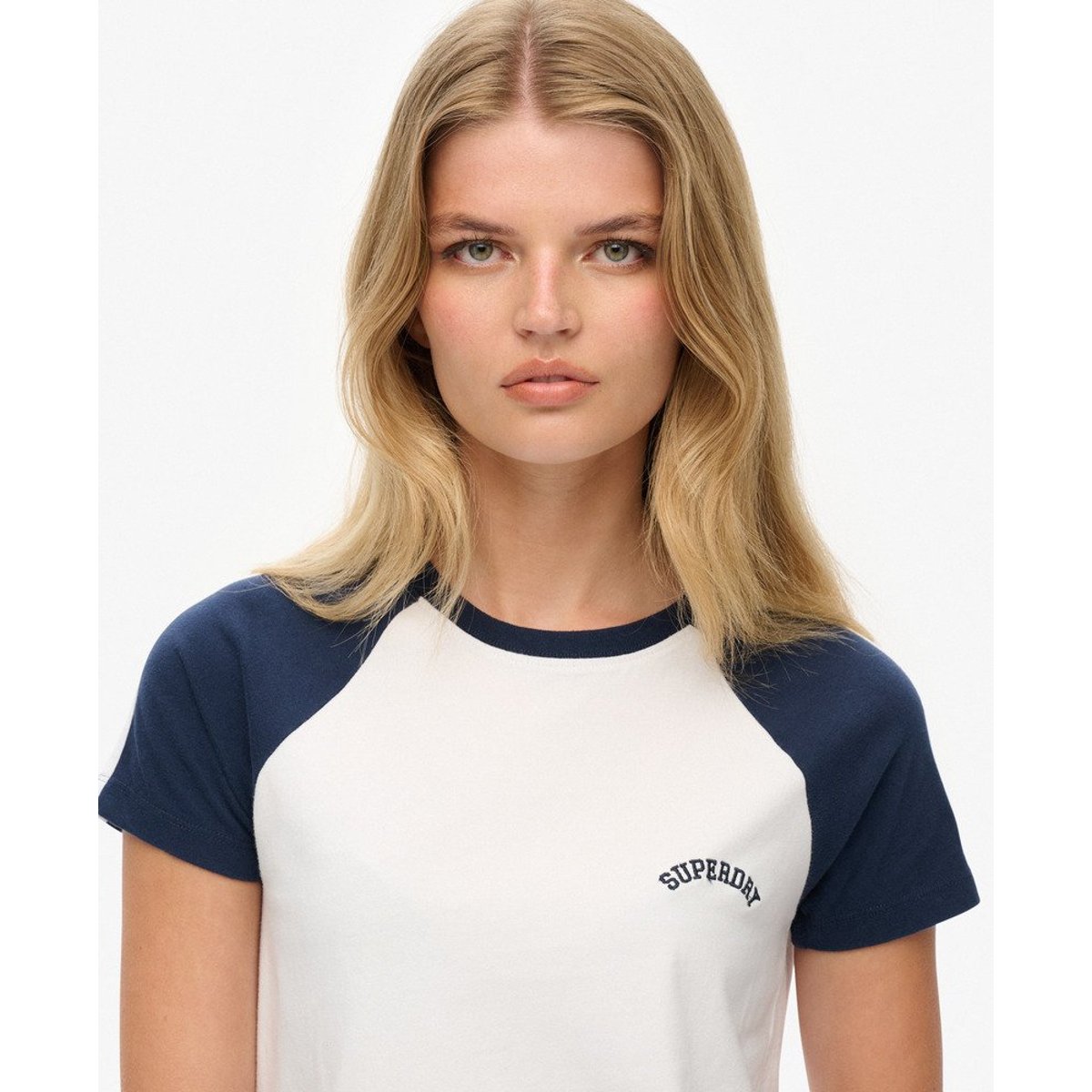 T-shirt Retro Logo Essential optic/bleu marine intense, SUPERDRY