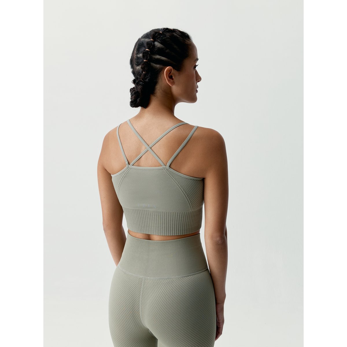 Brassière de Sport Seamless Fixation Moyenne DEVIKA vert marais, BORN