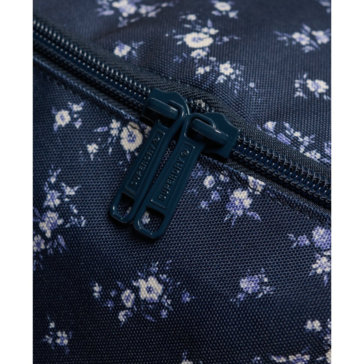 Sac à Dos Heritage All Over Print floral bleu marine primevère, SUPERDRY