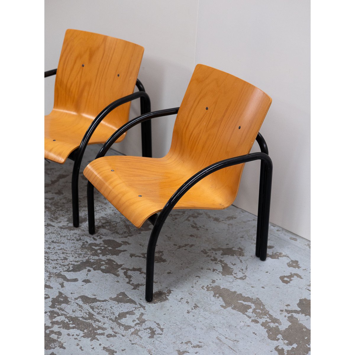Paire de fauteuils modernistes Jakob N°1428 - Bon état bois clair, DEBONGOUT