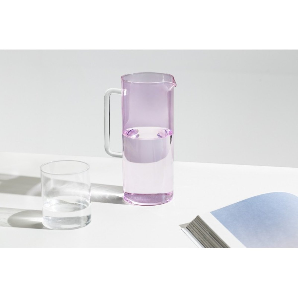 Carafe à eau design droite verre Tube rose, ICHENDORF