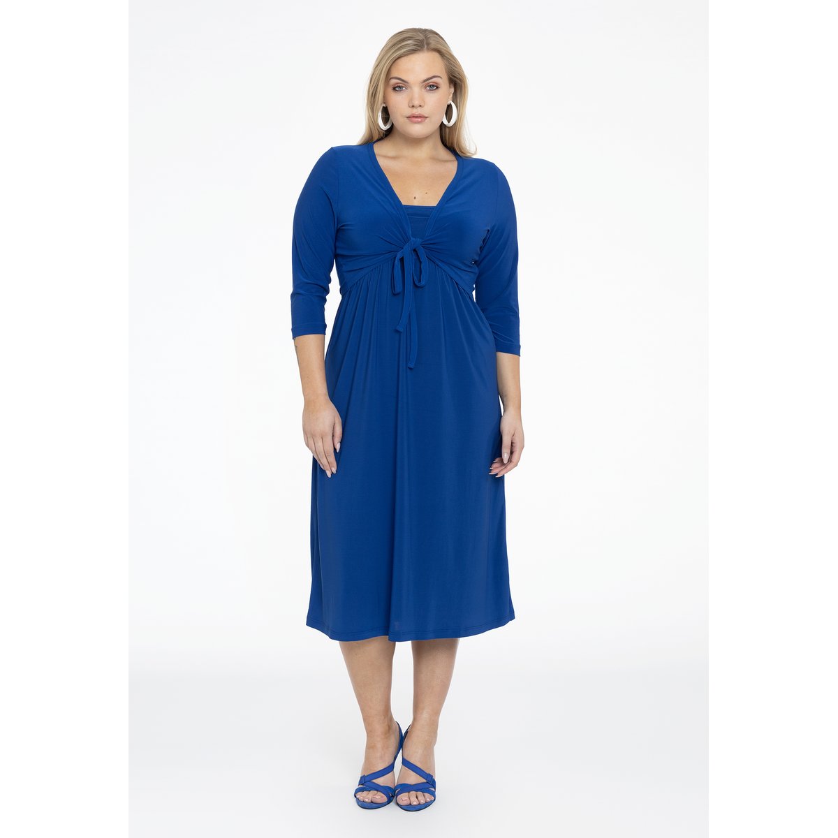 Robe indigo, YOEK