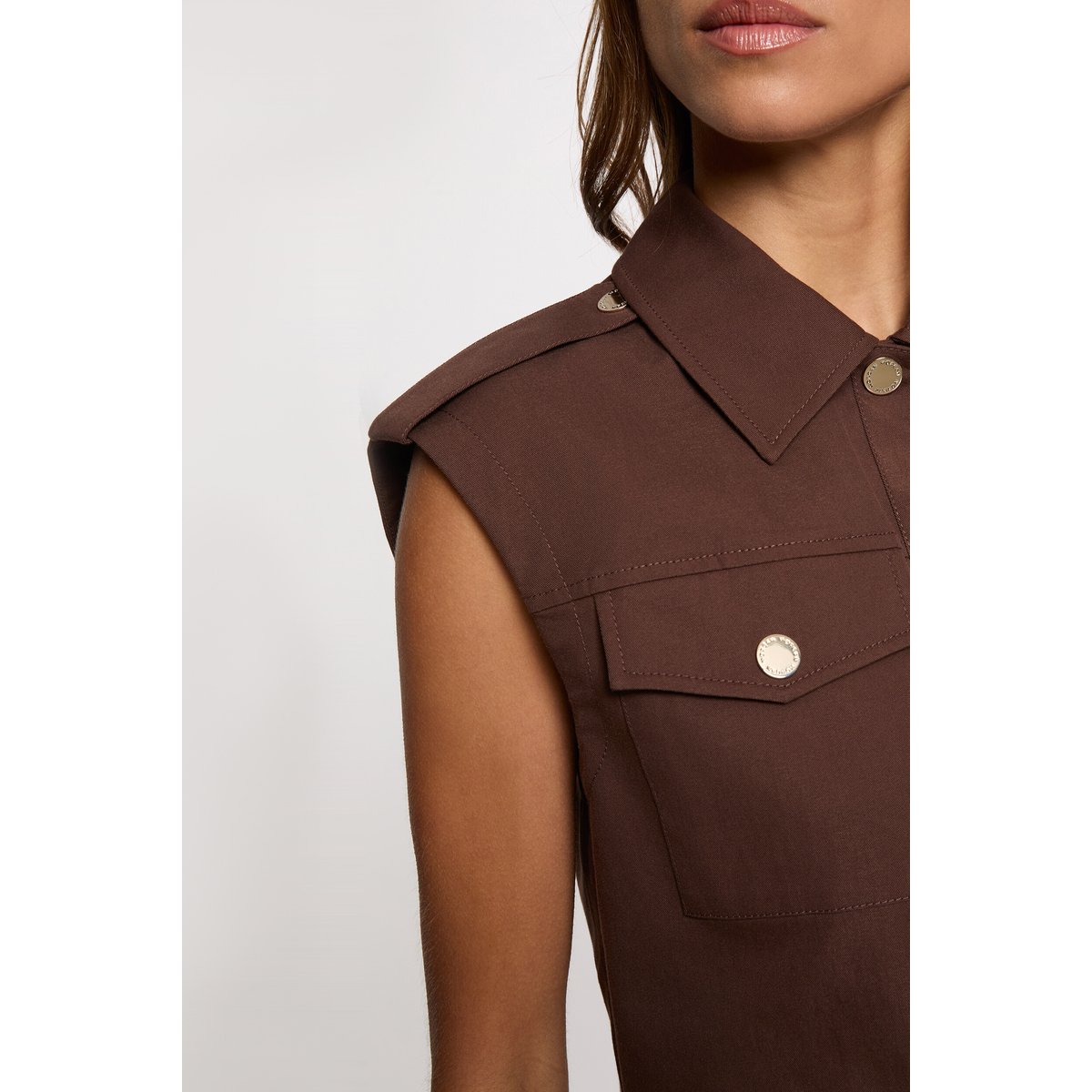 Veste courte sans manches marron foncé, MORGAN