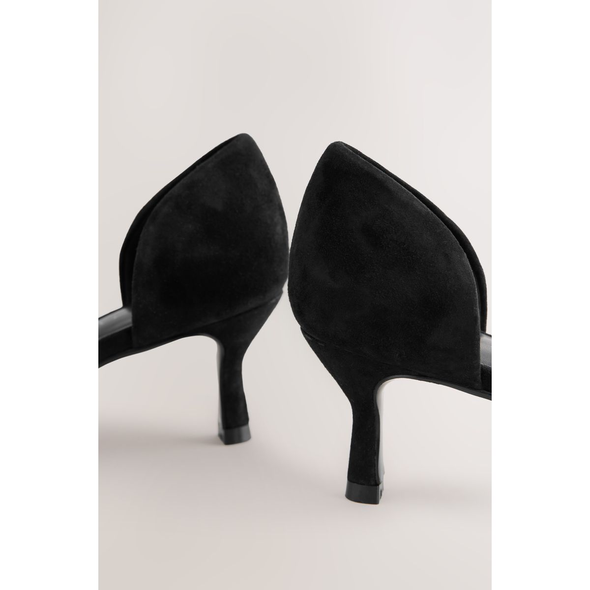 Chaussures pointues à petit talon noir, NEXT