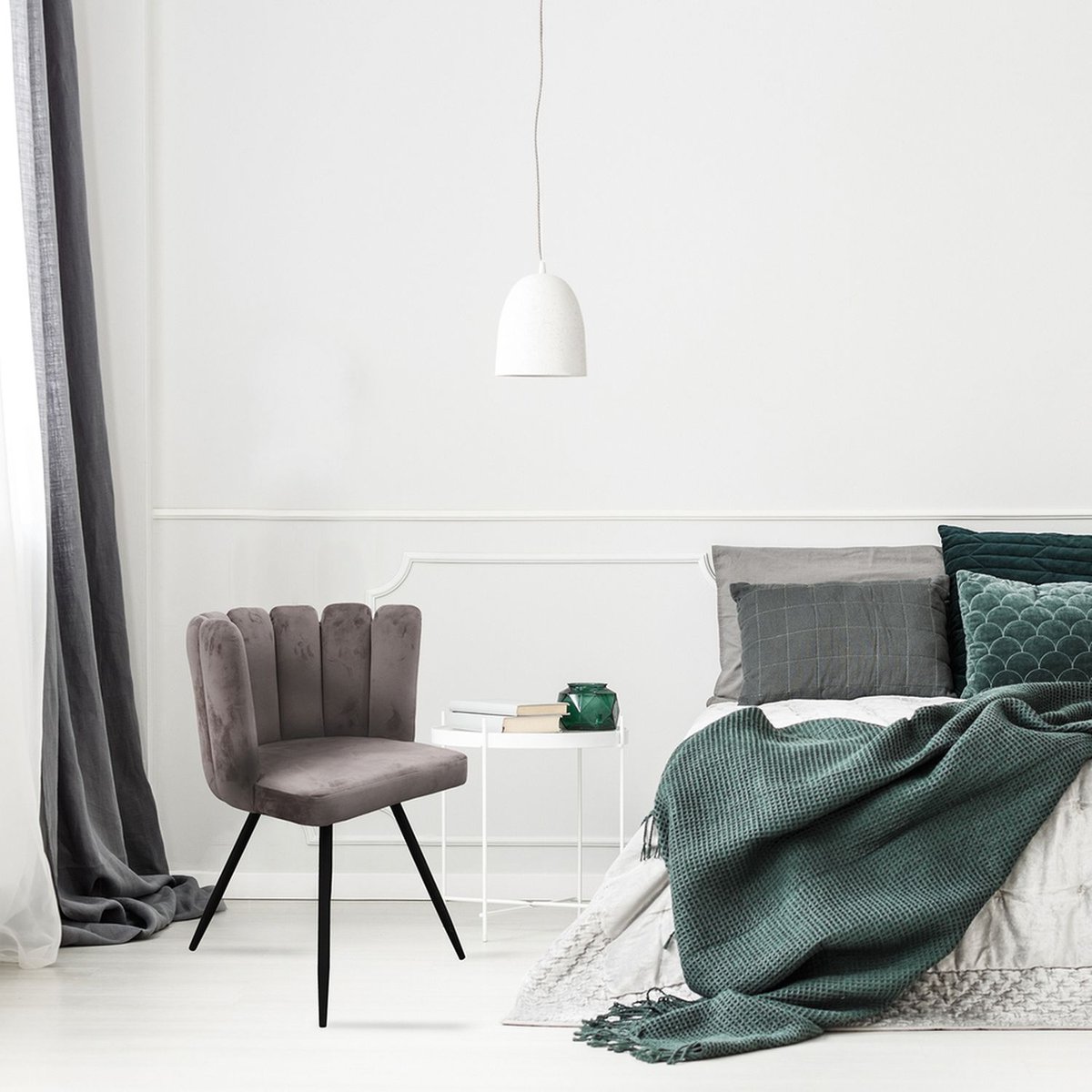 Chaise design capitonné en velours ARIEL gris, THE HOME DECO FACTORY