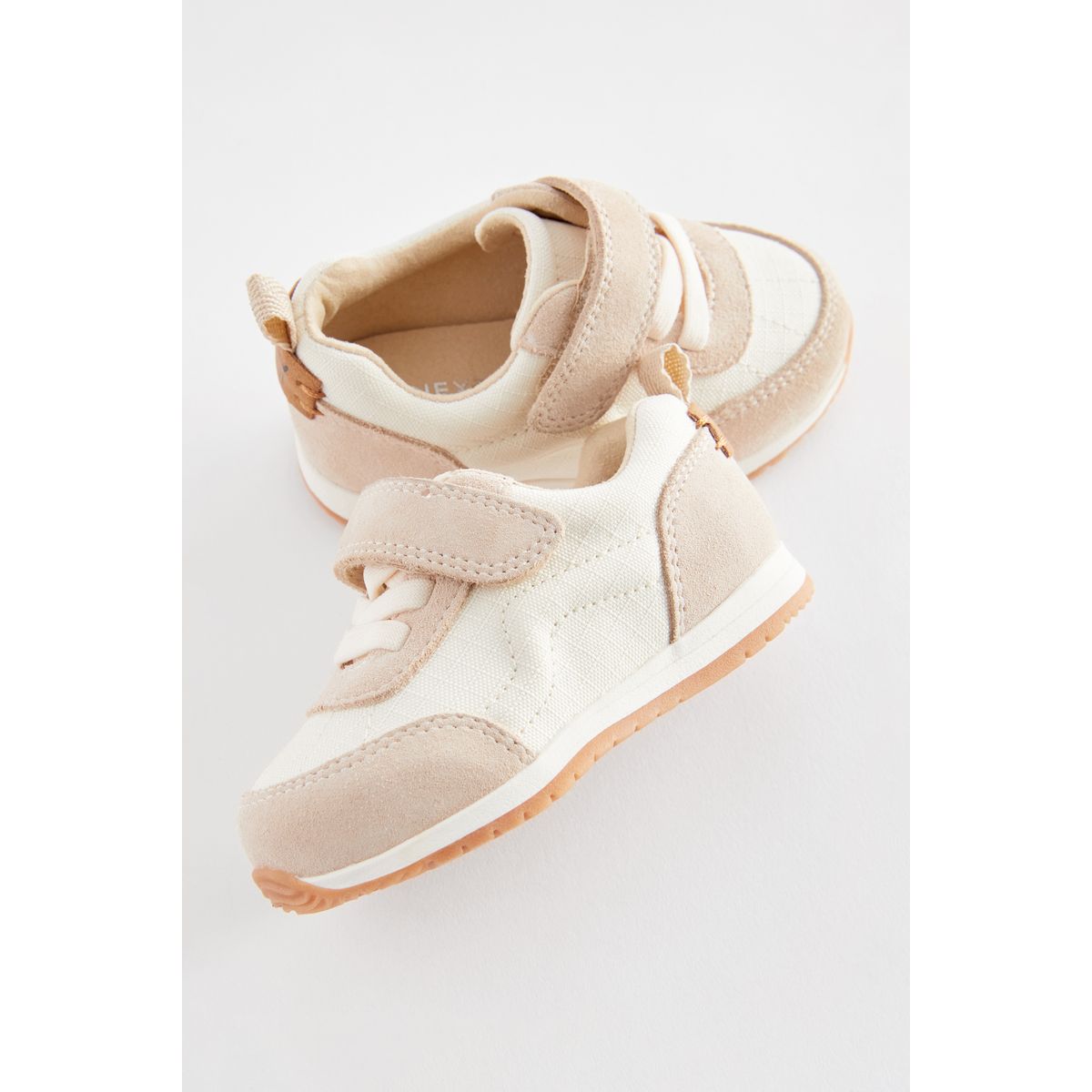 Baskets premiers pas bout rond confortables blanc neutre, NEXT