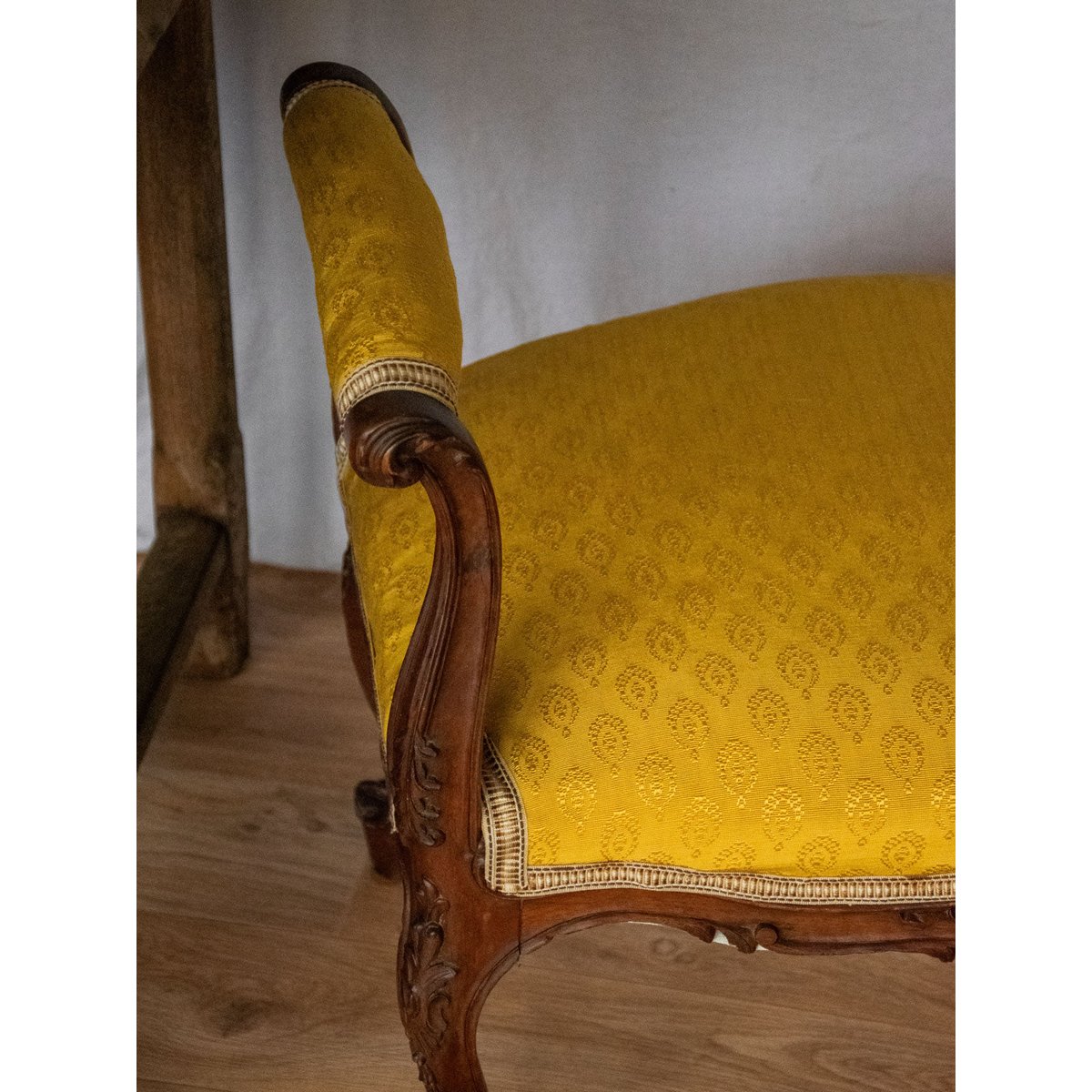 Petite banquette en bois Jean-Philippe N°73 - Bon état bois foncé, DEBONGOUT