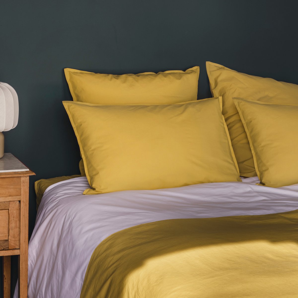 Taie d'oreiller en percale de coton lavé, DUO LAVÉ jaune pollen, BLANC CERISE