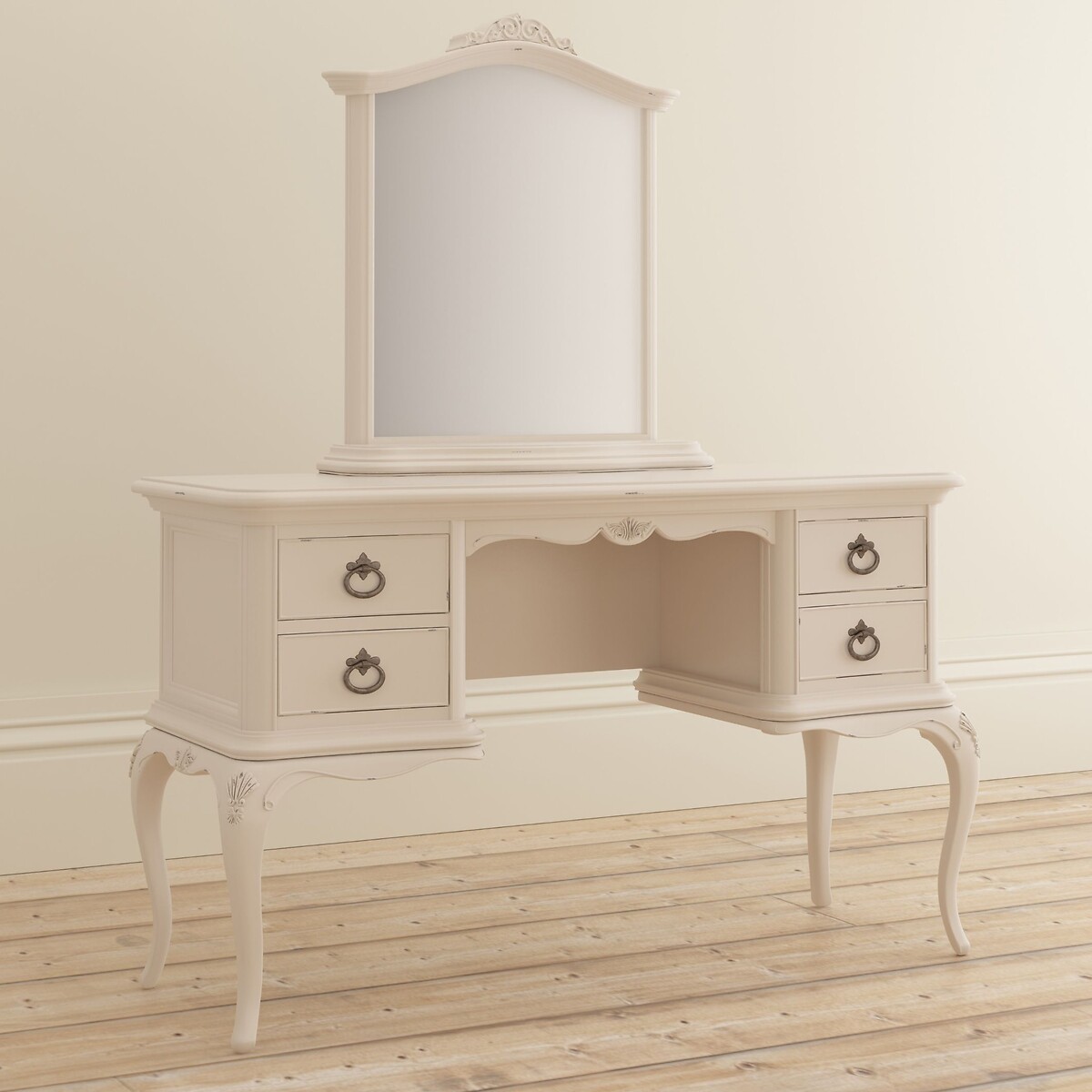 Ivory French-Vintage Dressing Table ivory, WILLIS & GAMBIER