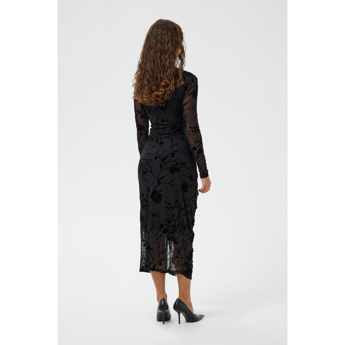Robe noir, CULTURE