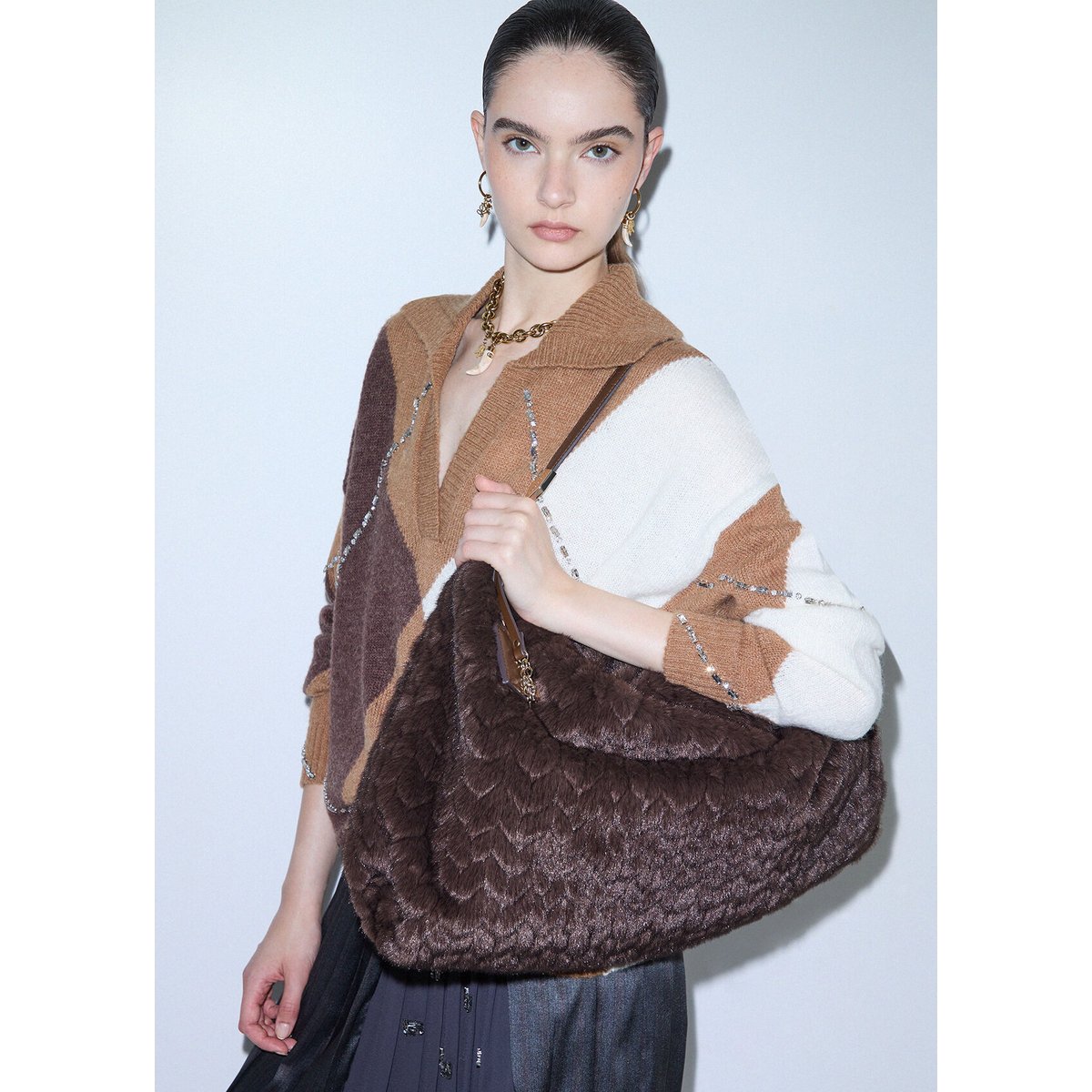 Sac grand format en imitation fourrure marron foncé, LIU JO