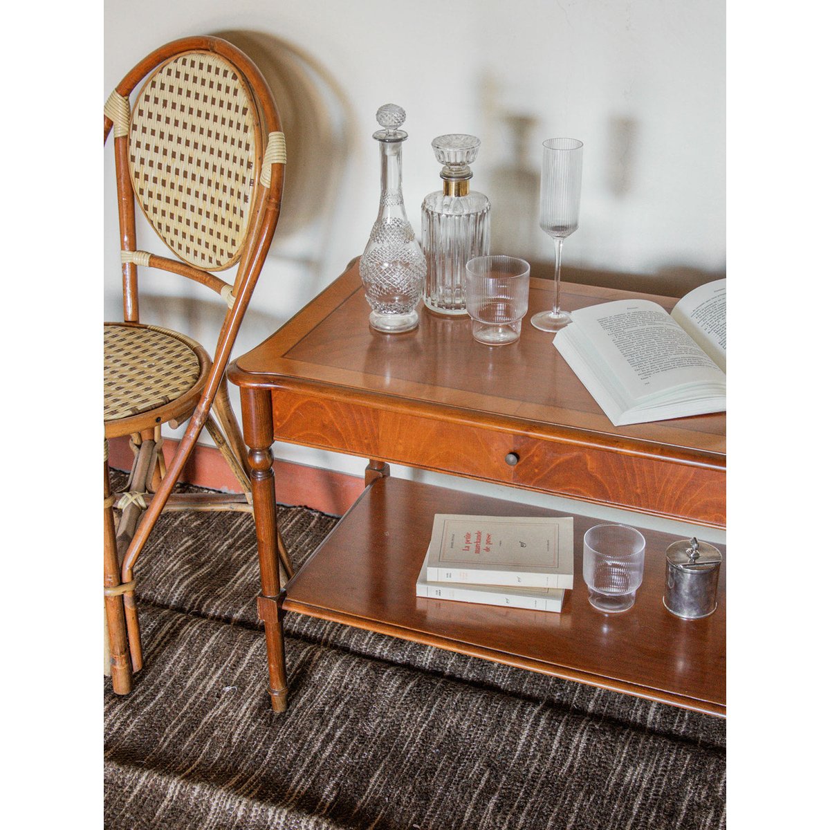 Table d'appoint en bois Francine N°363 - Bon état bois, DEBONGOUT