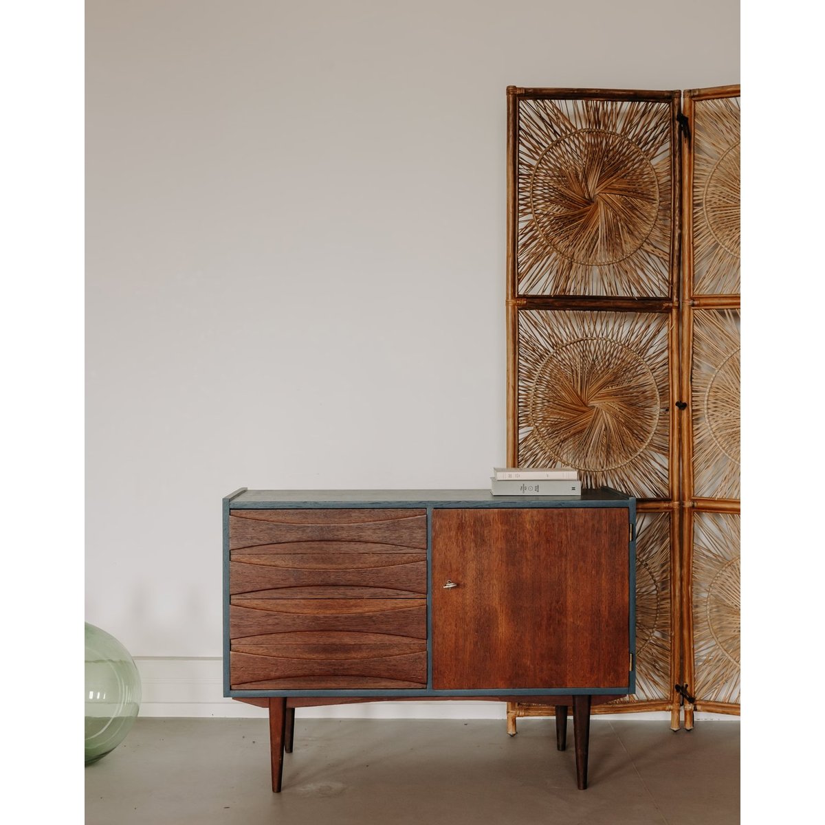 Enfilade aux multiples rangements Margaret N°780 - Bon état bois foncé, DEBONGOUT