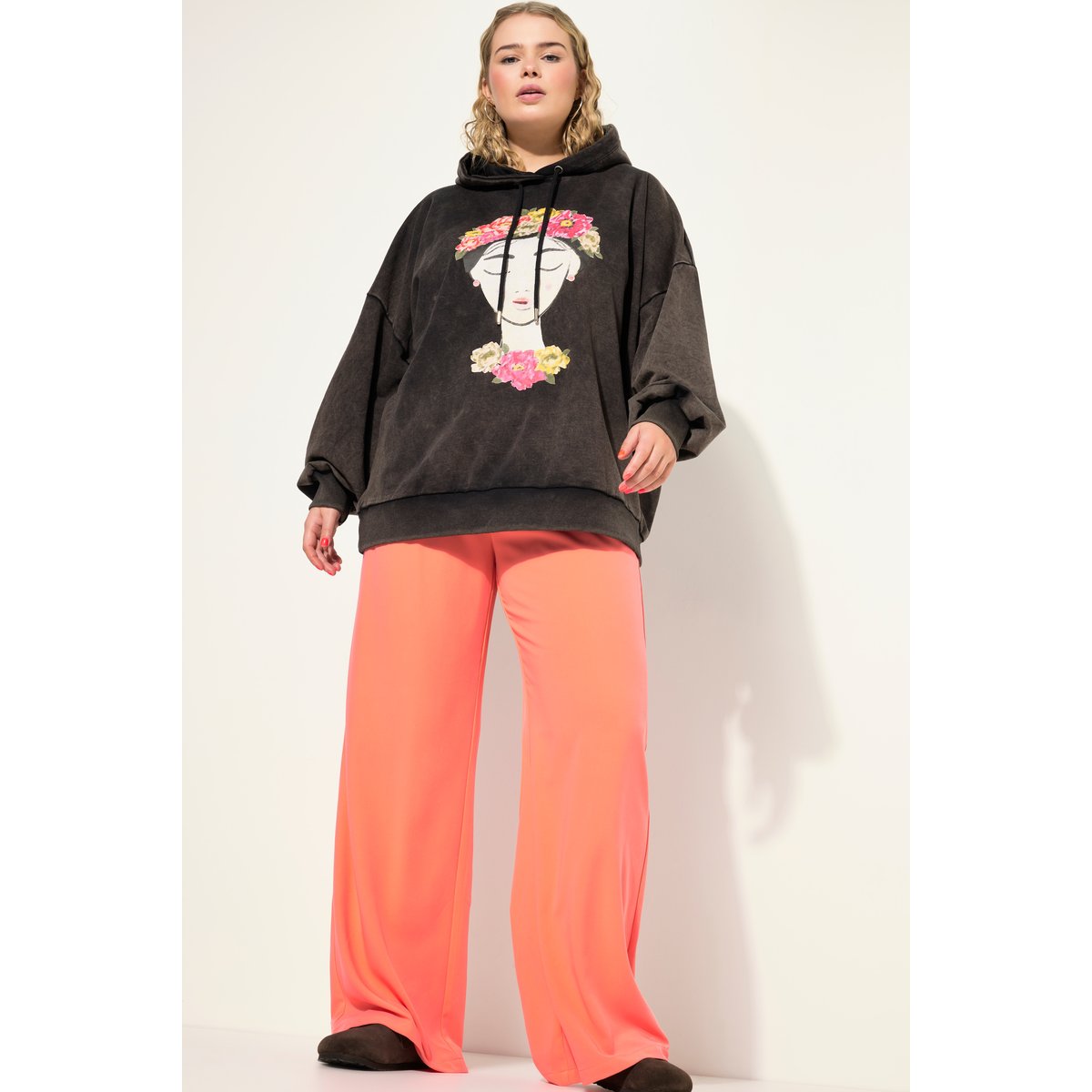 Pantalon à taille haute et jambe flamant, STUDIO UNTOLD