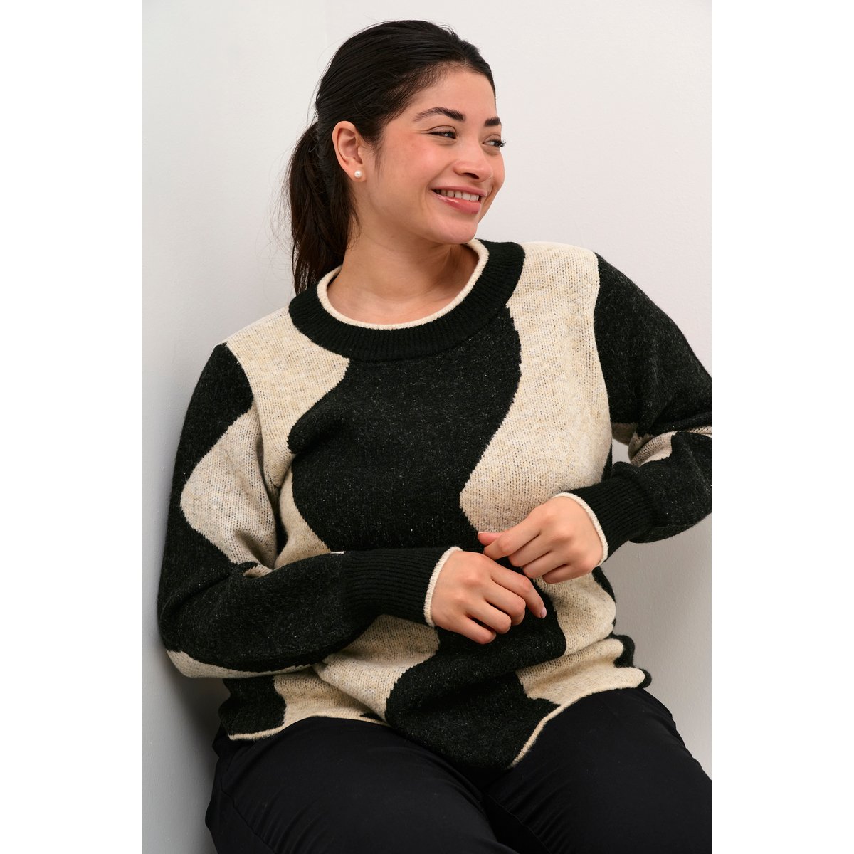 Knitted pullover noir abstract knit, KAFFE CURVE