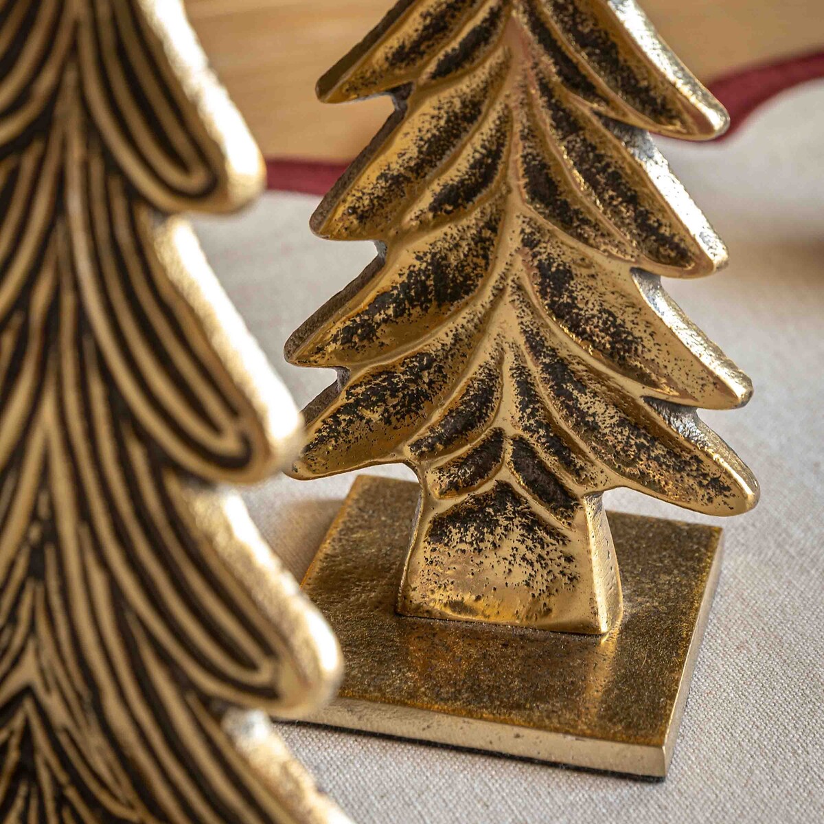 Set of 3 Heritage Tree Ornaments in Gold gold-coloured, ÉDITÉ