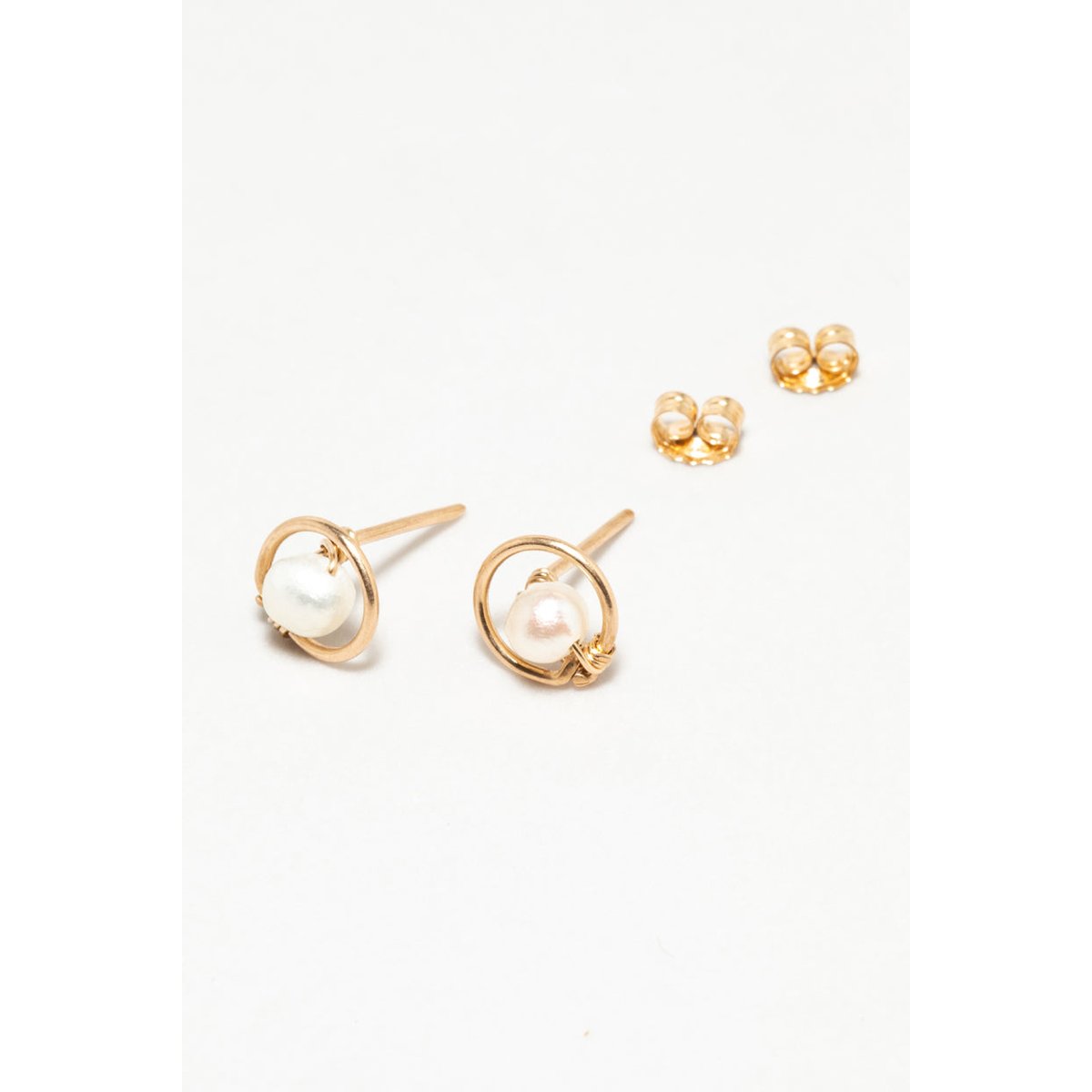 Puces Swan - Perle de culture argent / tanzanite, YAY PARIS