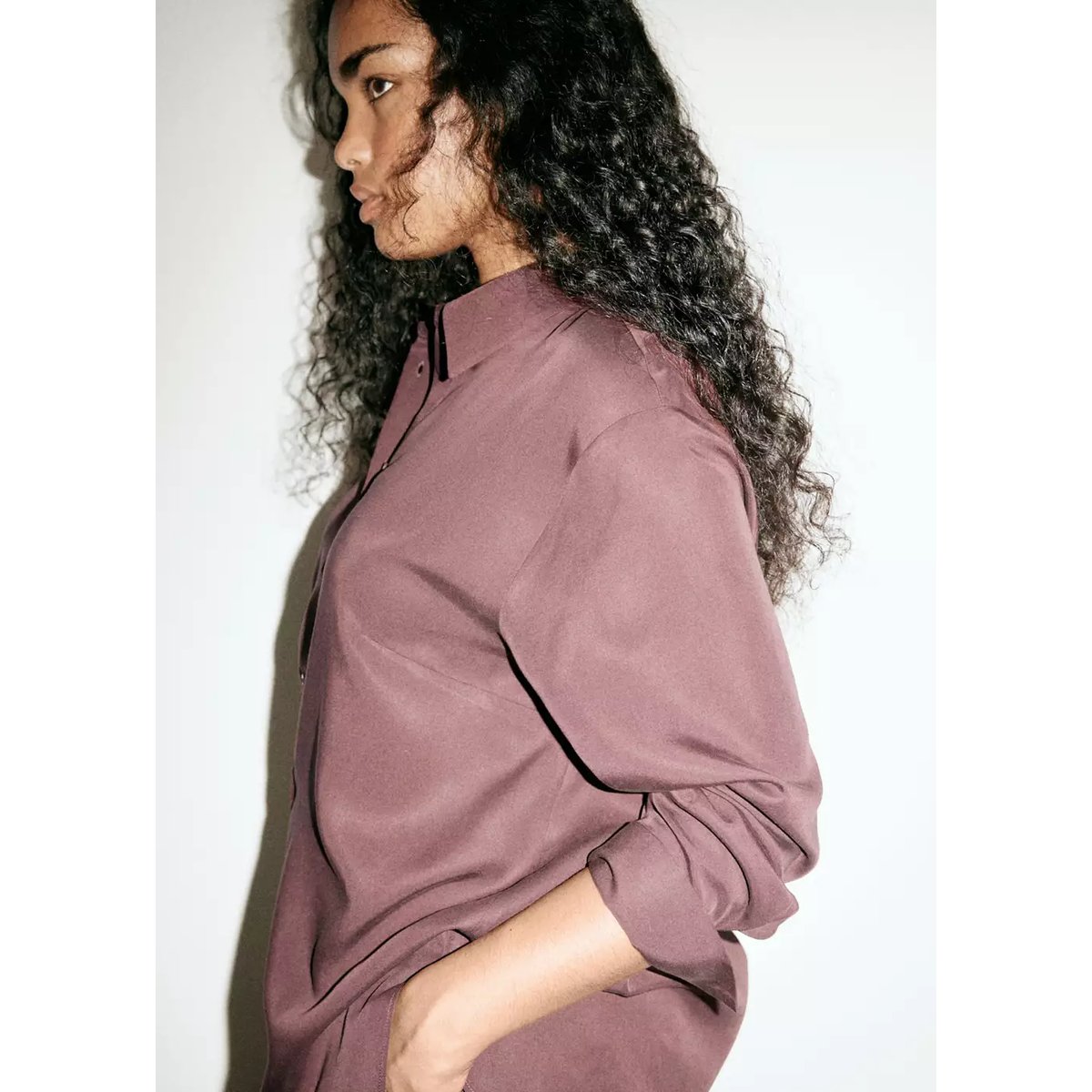 Chemise droite en lyocell marron, MANGO