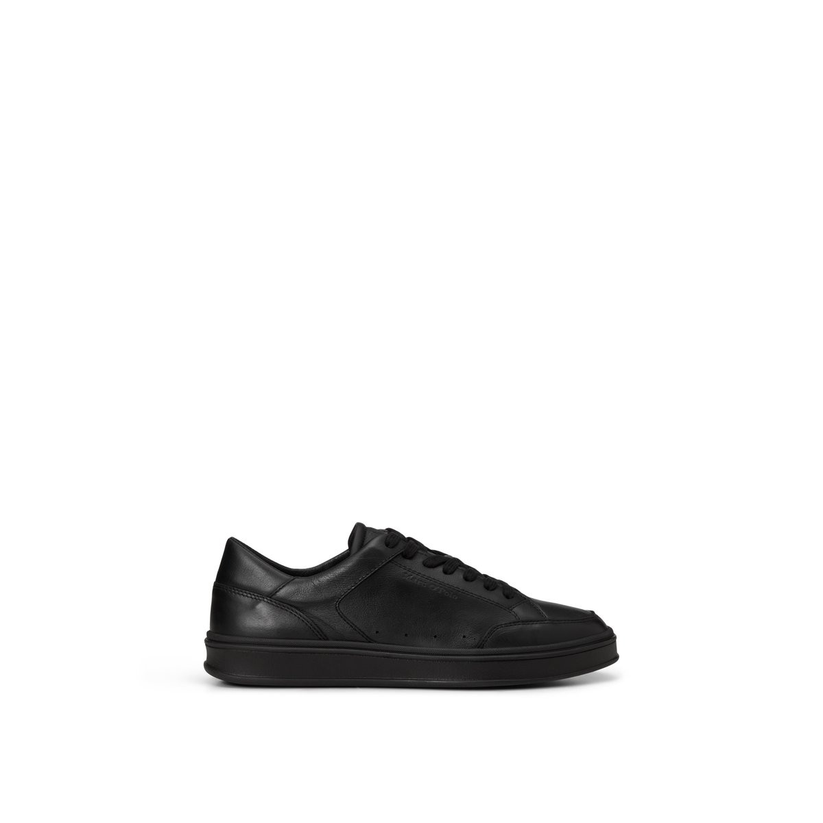 Modèle de baskets Enrique en cuir de vachette naturel noir, MARC O'POLO