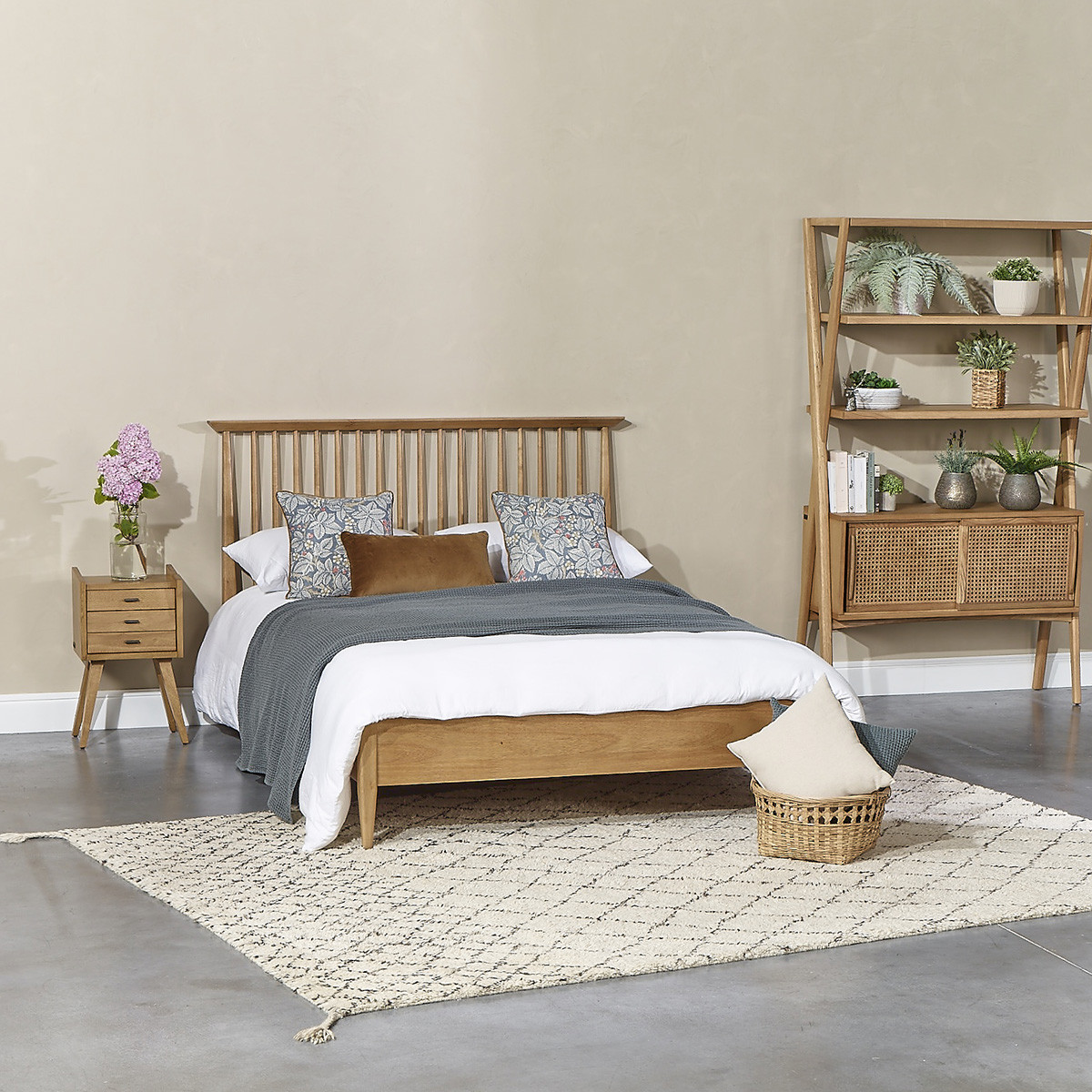 Lit 160x200 style vintage en hévéa EDWARD beige, ROBIN DES BOIS