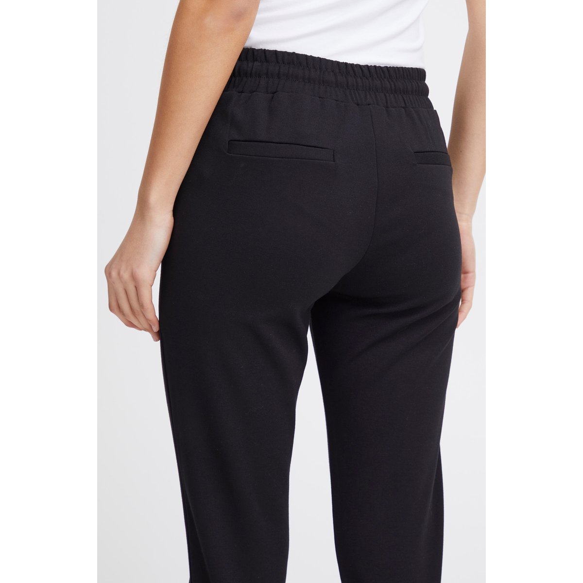 Pantalon coupe droite, longueur cheville, taille élastiquée noir, ICHI