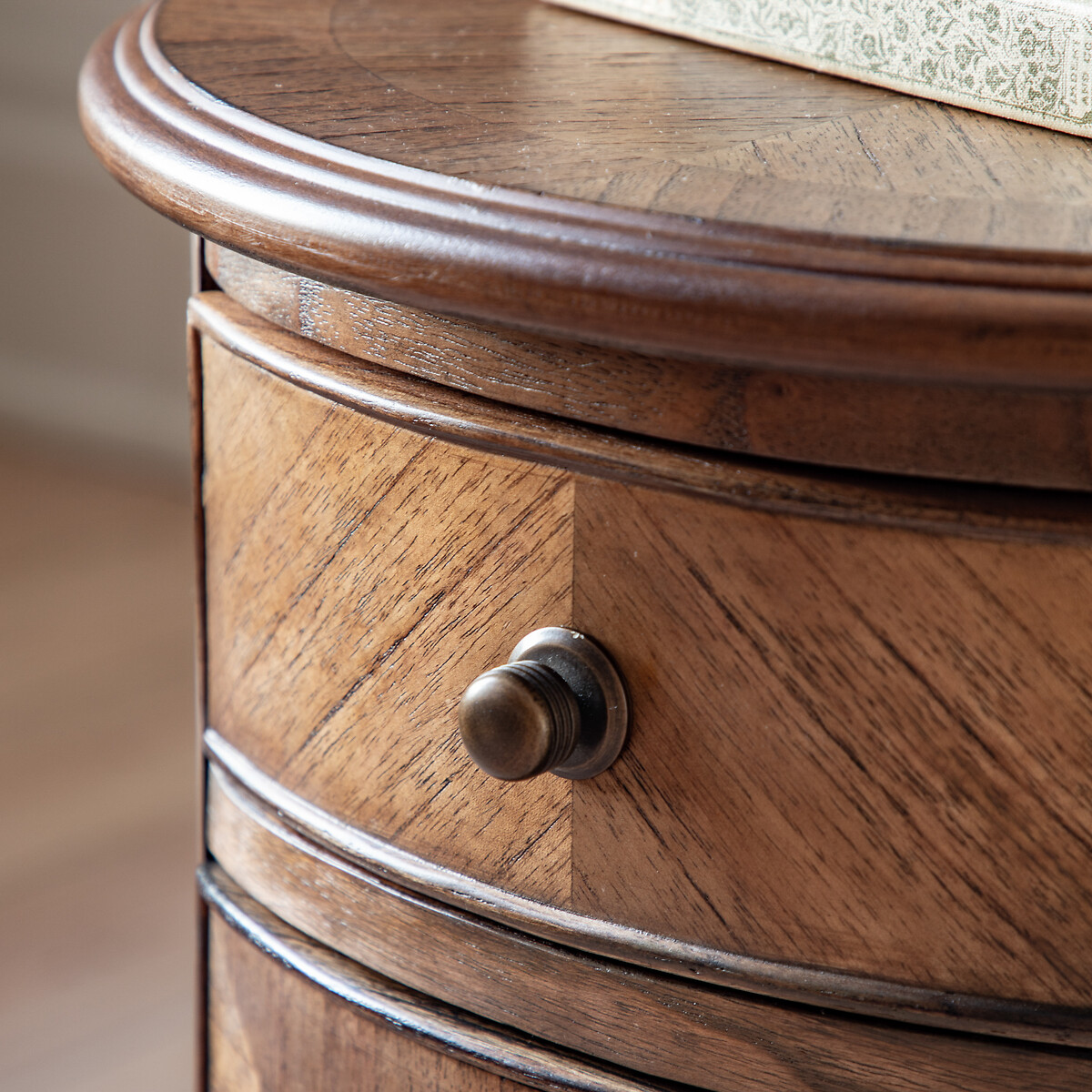 Hayes Vintage Inlaid Wood Round Drum Side Table wood, ÉDITÉ