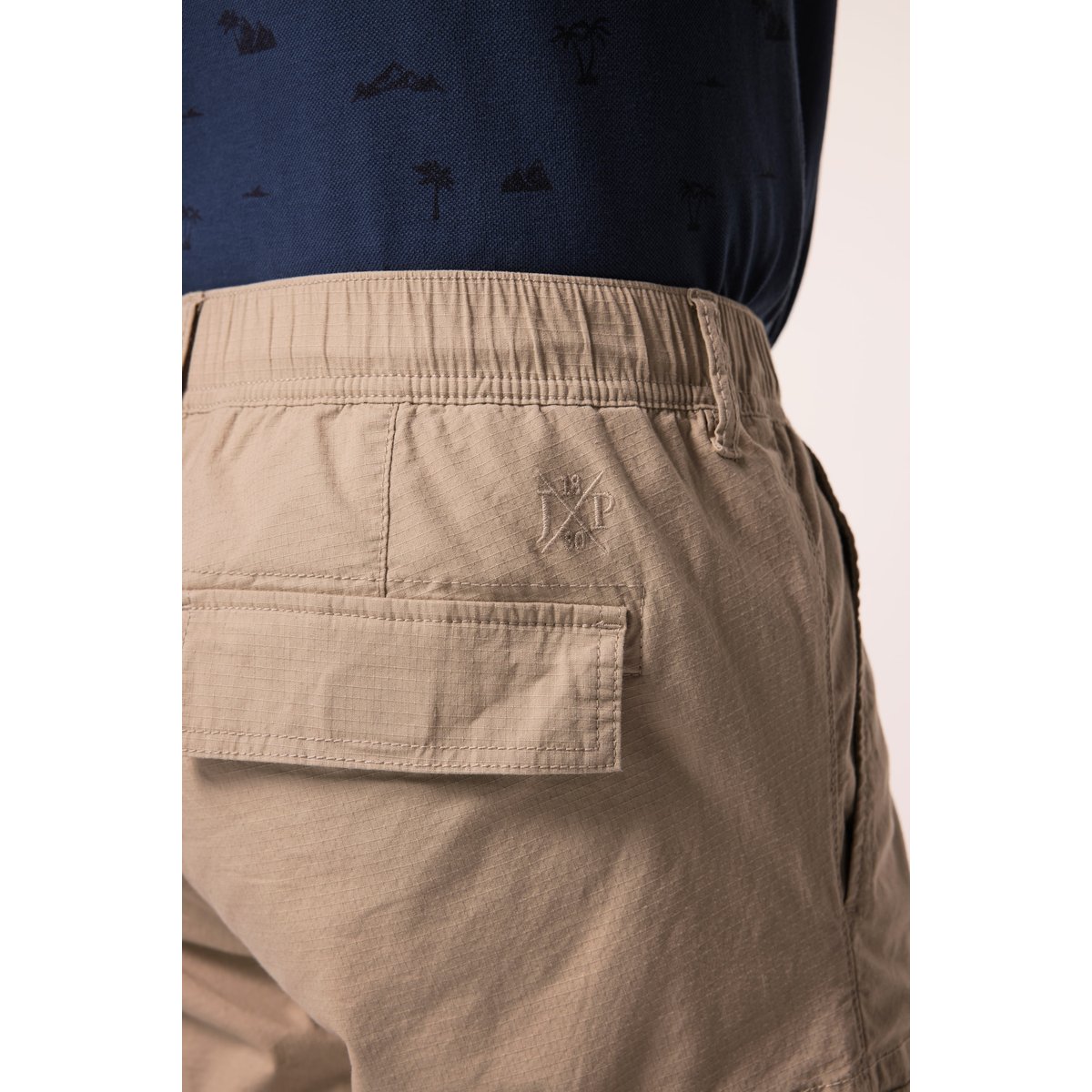 Bermuda cargo beige foncé, JP1880