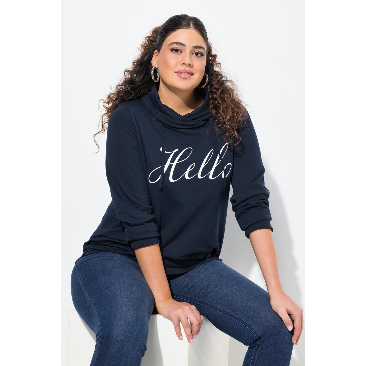 Sweat à col montant. Message HELLO. Coupe marine, ULLA POPKEN