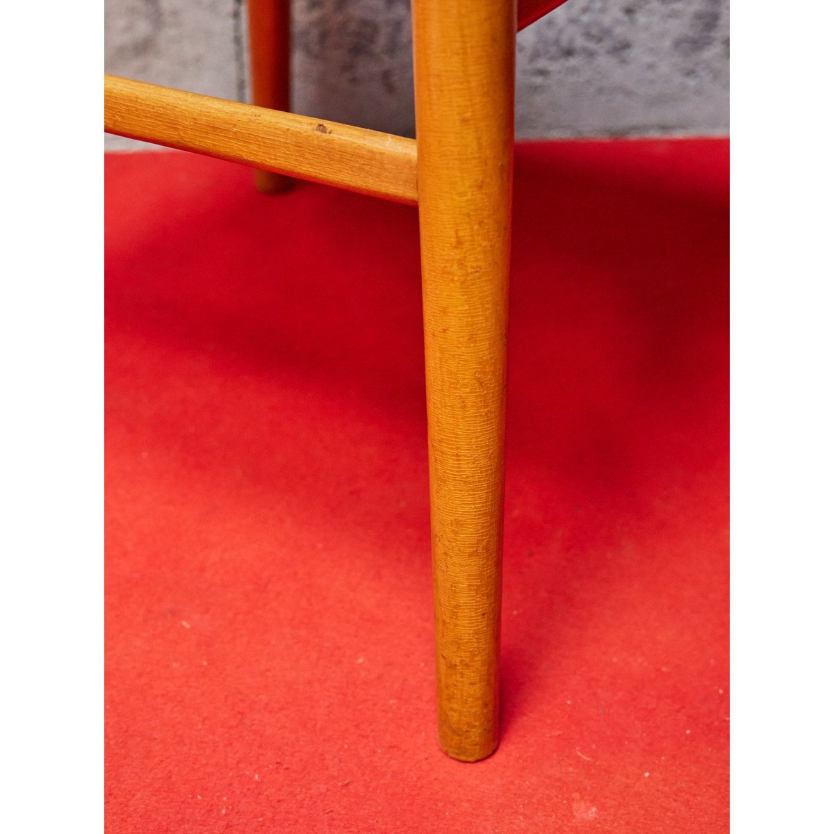 Chaise scandinave en bois Alma N°1626 - Bon état bois clair, DEBONGOUT