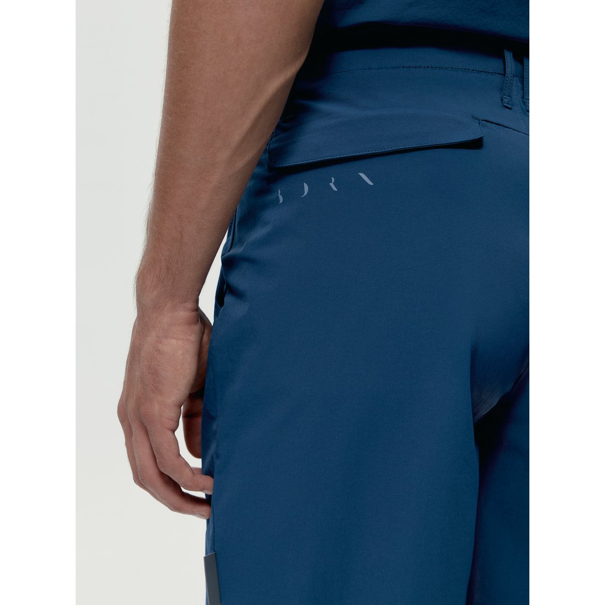 Short Recovery Performance GADIR bleu océan, BORN