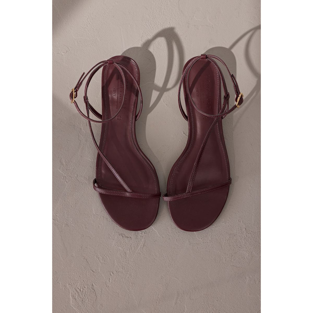 Sandales à brides cuir rouge bourgogne, NEXT