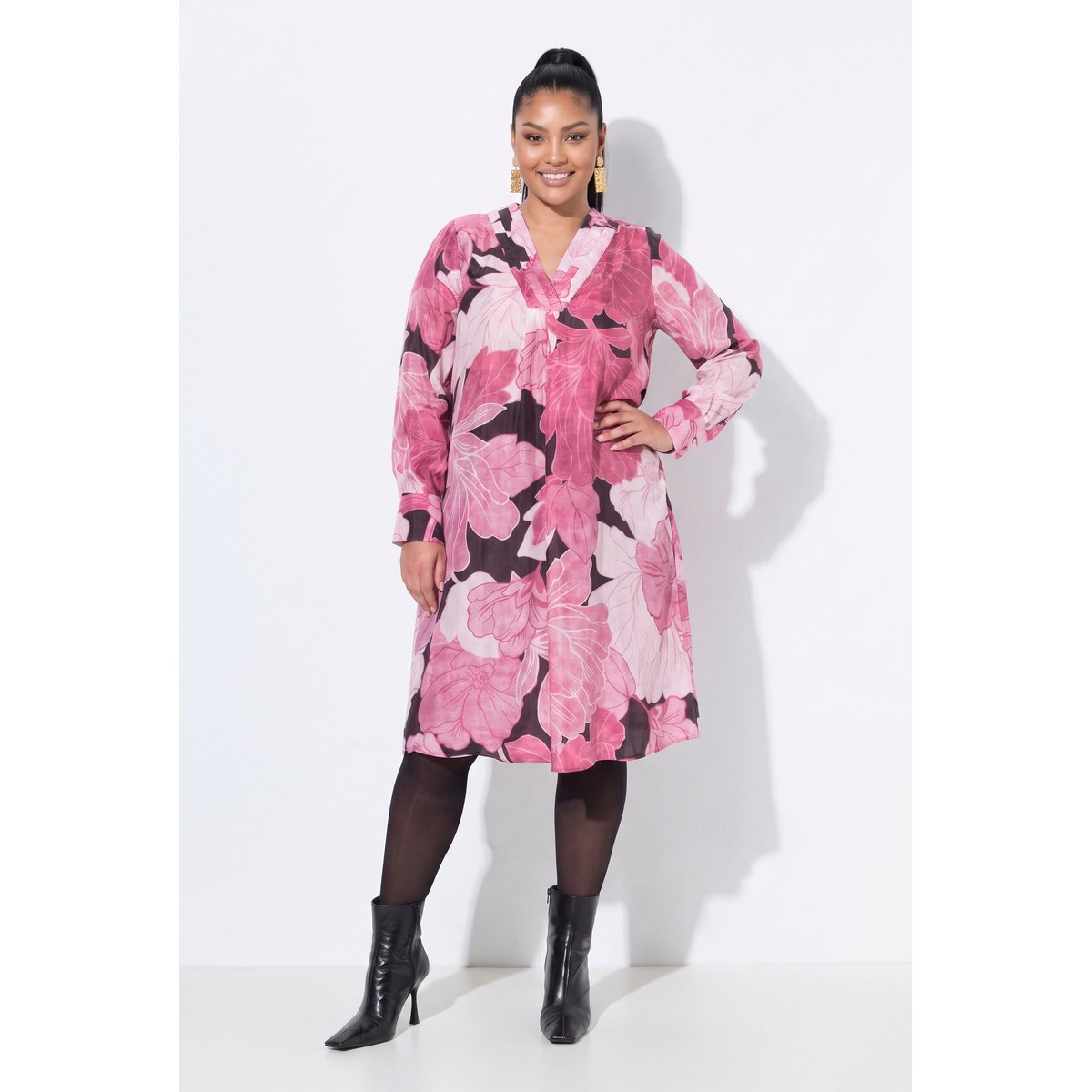 Robe en cupro mélangé, motif grandes fleurs prune foncé, ULLA POPKEN