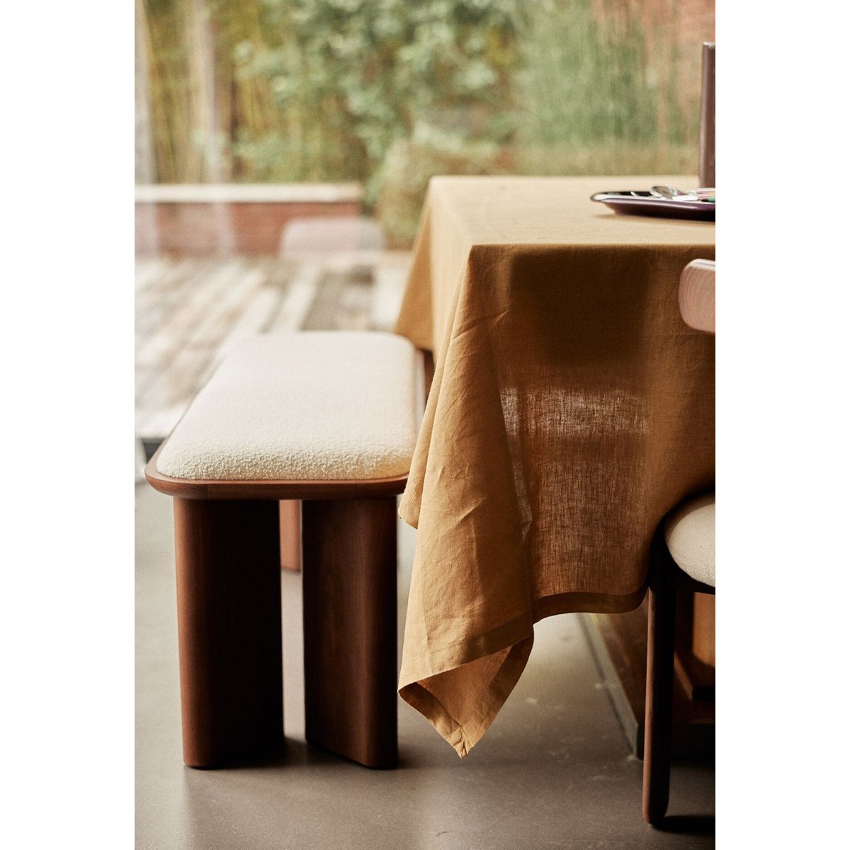 Banc en bois laqué léopard, Lazare noyer, GABRIELLE PARIS