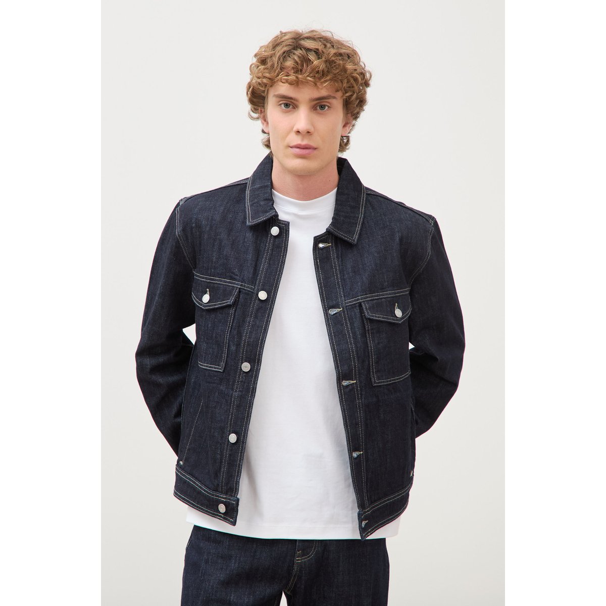 Veste droite en coton col classique denim brut rinse, BONOBO