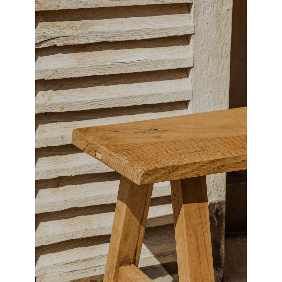 Banc en bois Antoine N°418 - Bon état bois clair, DEBONGOUT