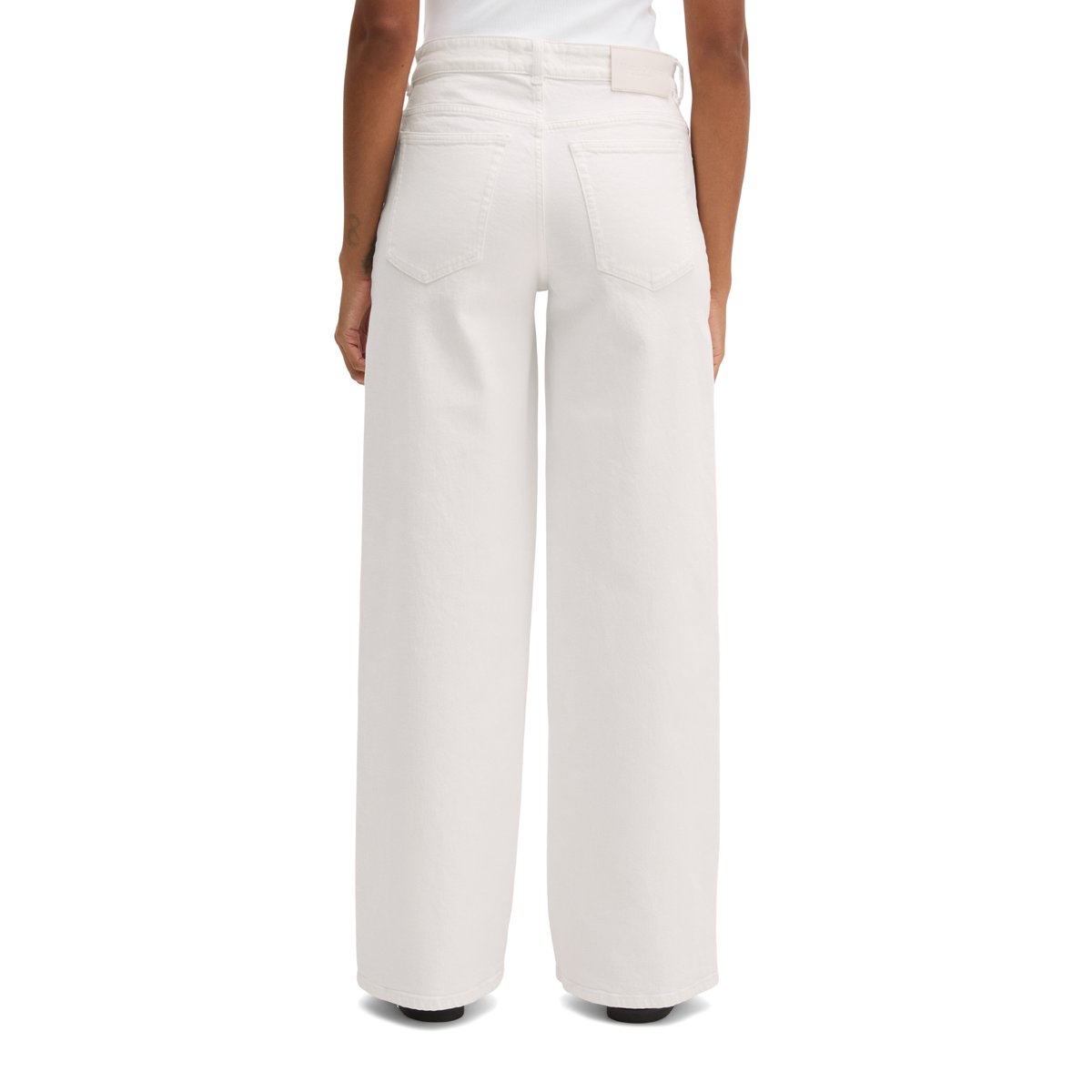 Jeans modèle Astrid large en coton organique blanc, MARC O'POLO