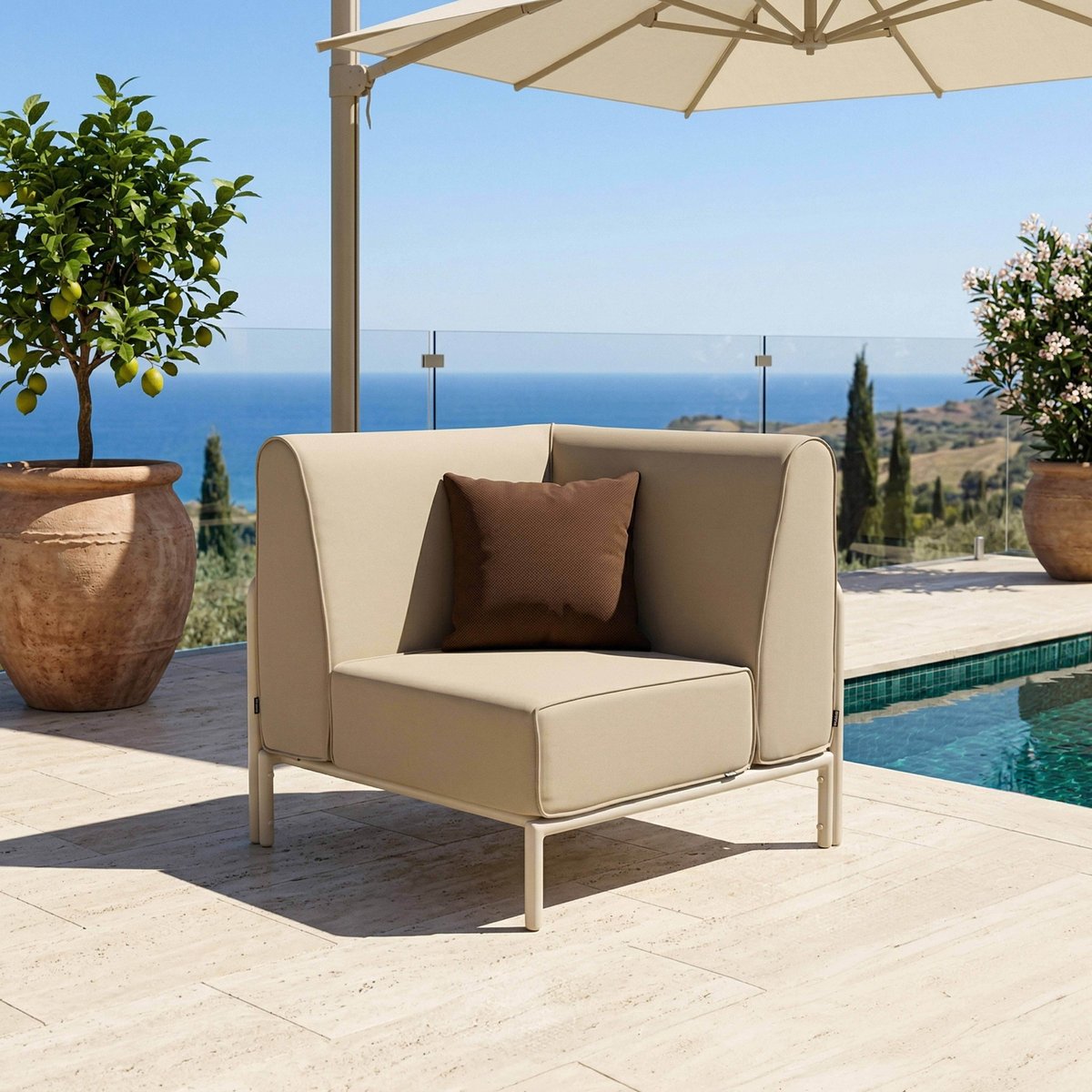 Salon de jardin modulable 6 places avec 3 chauffeuses, 1 fauteuil d'angle, 1 méridienne et 1 pouf, PATIO beige, OVIALA