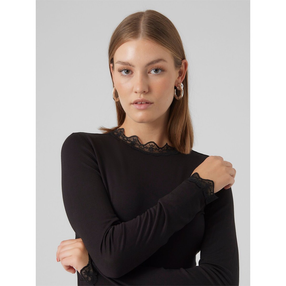 T-shirt manches longues, détail en dentelle noir, VERO MODA